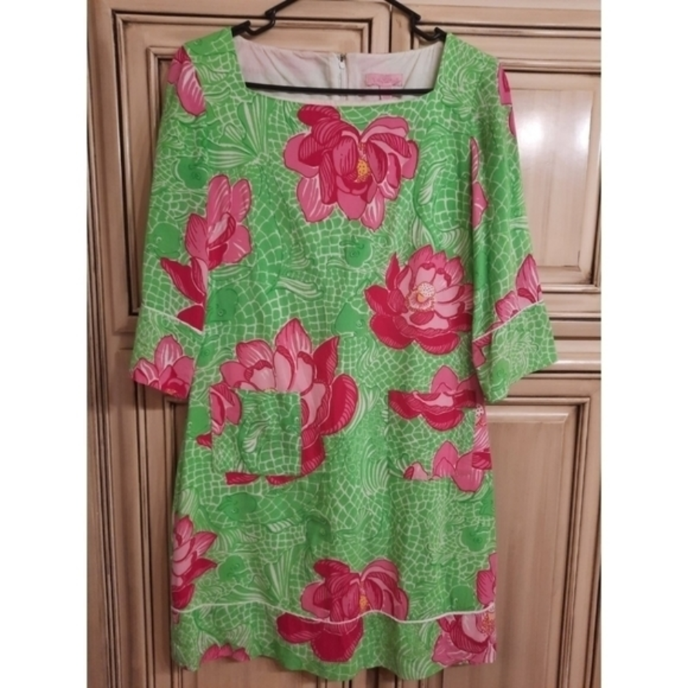 Lilly Pulitzer Knee Length Dress!‎ SIZE 2